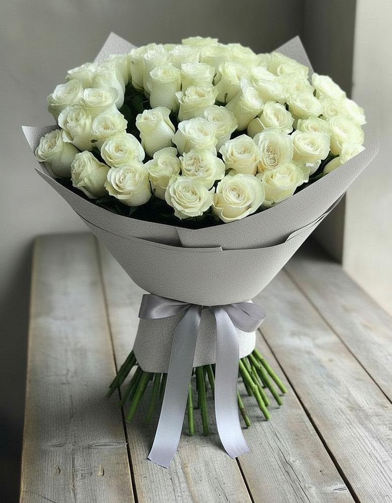 Букет 35 Белых роз в Нелидово