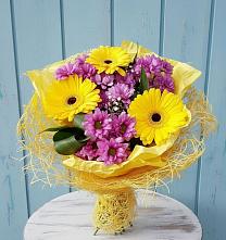 Букет цветов из:  Хризантемы и Герберы в Нелидово