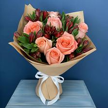 Букет цветов из:  Розы и Альстромерии в Нелидово