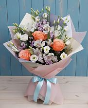 Букет цветов из:  Лизиантусы, Розы, Альстромерии и Гипсофила в Нелидово