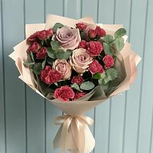Букет цветов из:  Гвоздики и Розы в Нелидово