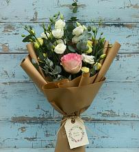 Букет цветов из:  Розы и Лизиантусы в Нелидово
