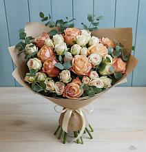 Букет цветов из:  Альстромерии и Розы в Нелидово